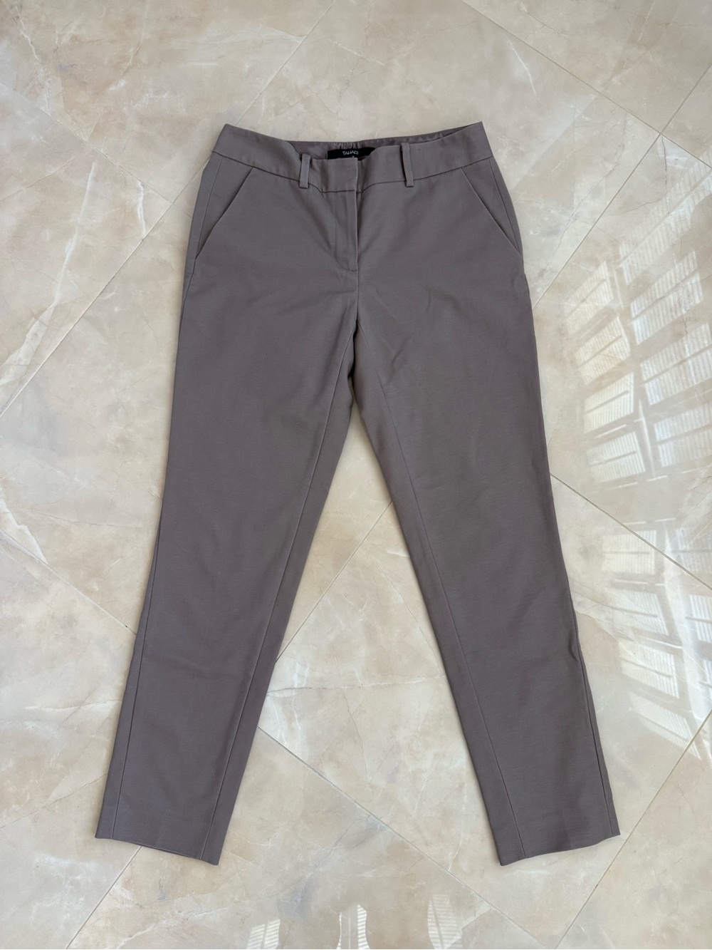 Tahari slim pants